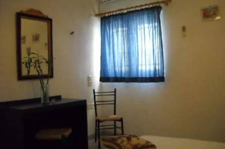 Gîte pour 6 personnes, avec balcon, animaux acceptés dans Makri Gialos - 4
