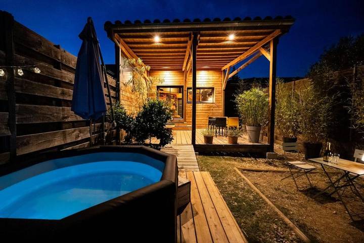 Casa de vacaciones para 4 personas, con jacuzzi y jardín - 1