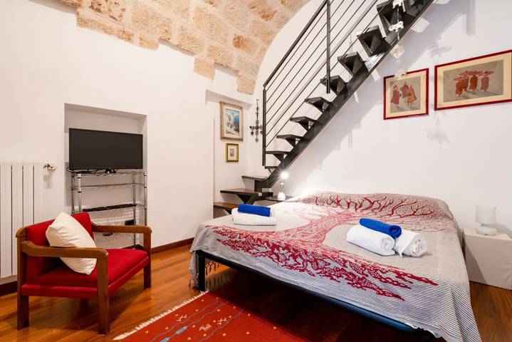 Appartamento intero, Casa Joy Central Apt - with Terrace in Lama Monachile (Polignano a Mare), Polignano a Mare