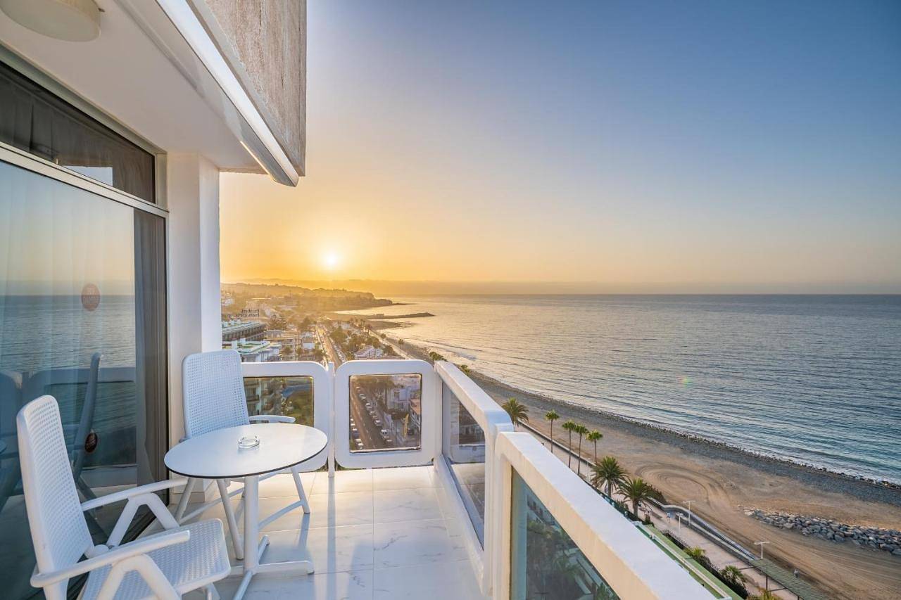 Single Room with Balcony in Maspalomas, San Bartolomé de Tirajana