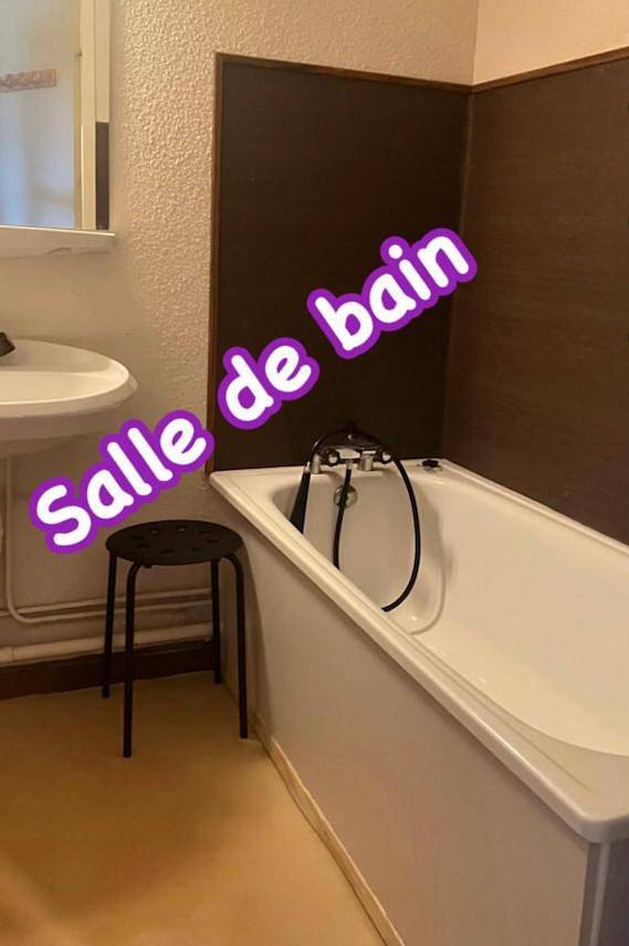 Gîte pour 4 personnes, avec vue à Château-Bernard - 3