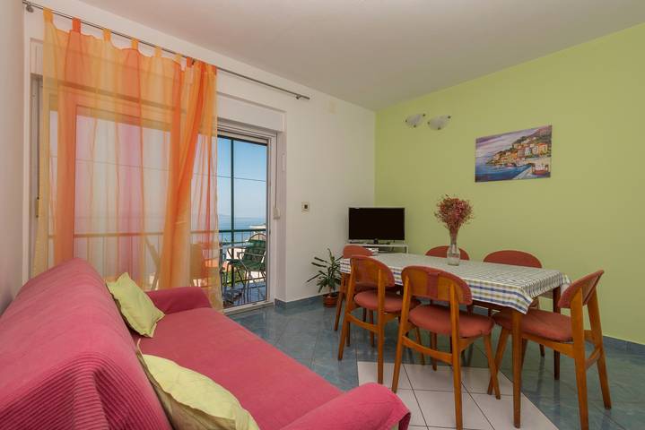 Apartamento entero, Apartamento de tres habitaciones con terraza y vista al mar Podgora, Makarska A-23678-a in Podgora, Rivera de Makarska
