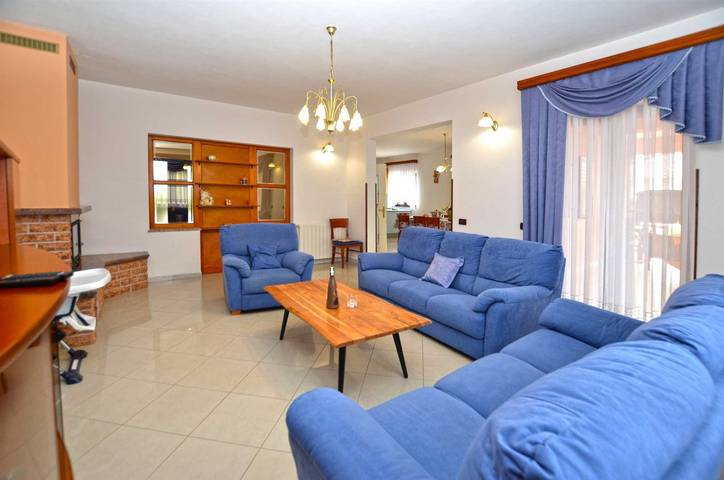 Villa pour 10 personnes, avec jardin ainsi que terrasse et piscine à Barban - 4