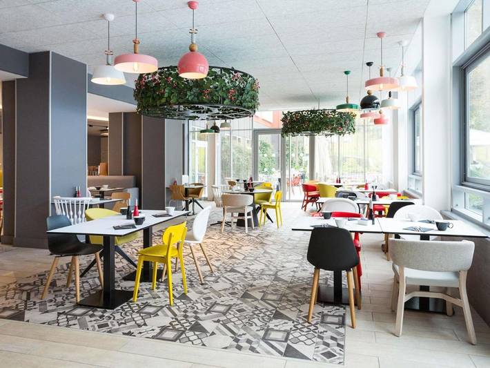 Hôtel pour 4 personnes, avec piscine ainsi que sauna et jardin, animaux acceptés
