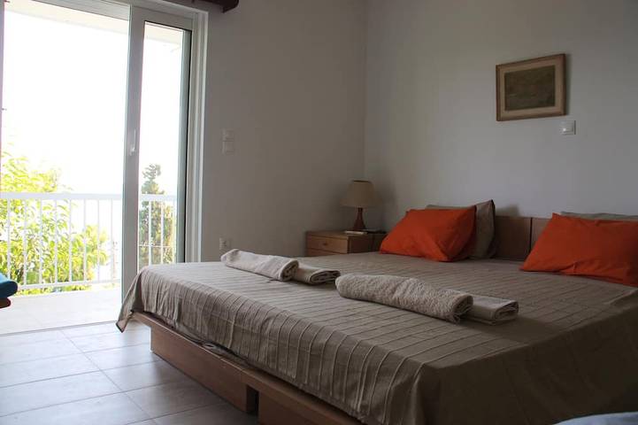 Gîte pour 4 personnes, avec balcon dans Spetses - 2
