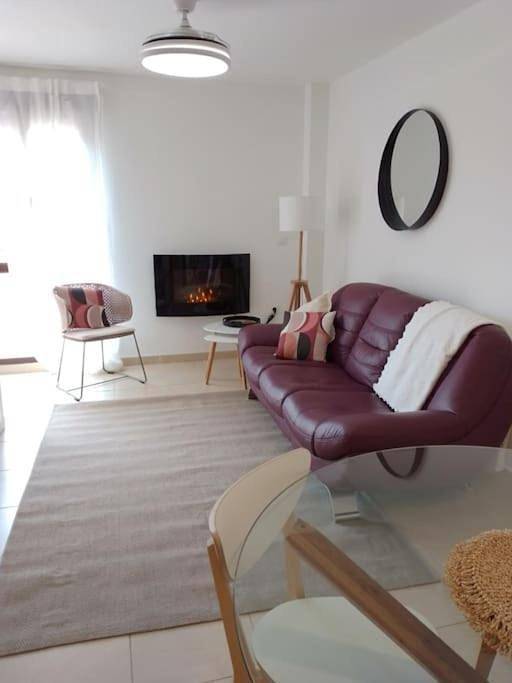 Gîte pour 3 personnes, avec vue ainsi que piscine et jardin à Llíber