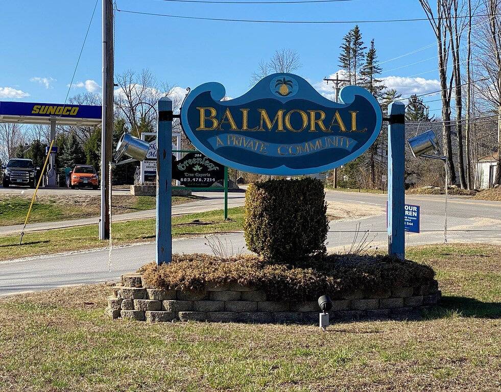 Winni Chalet w/ lake, beach, & boat launch access in Moultonborough, Lake Winnipesaukee