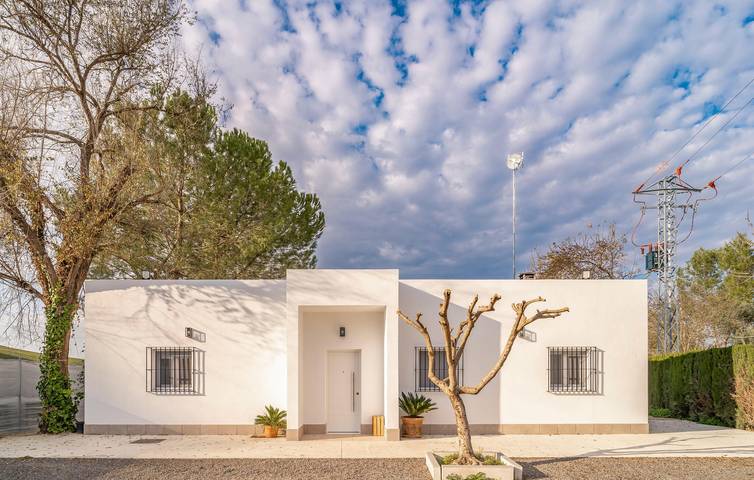 Appartement de luxe avec piscine et barbecue, près de Villamartín in Villamartín, Pueblos Blancos