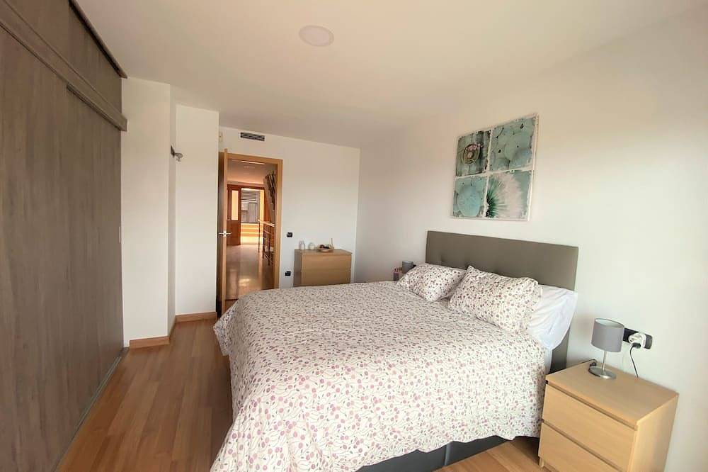 House near the beach with amazing sea views\nfrom Saturday To Saturday in Segur de Calafell, Calafell