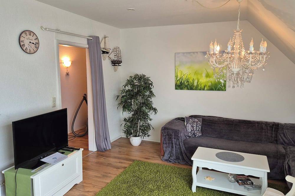 Ganze Wohnung, Ferienwohnung in der Nähe vom Marktplatz, Bahnhof und Hafen. in Glückstadt, Kreis Steinburg