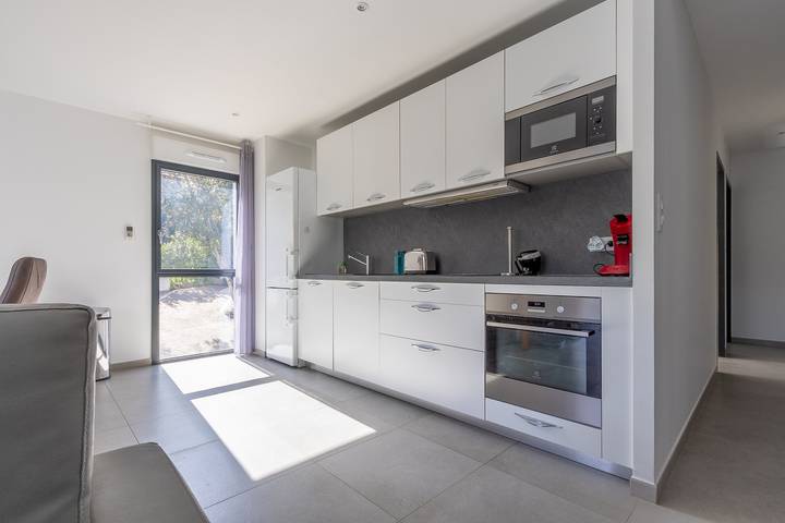 Gîte pour 8 personnes, avec terrasse à Coti-Chiavari - 4