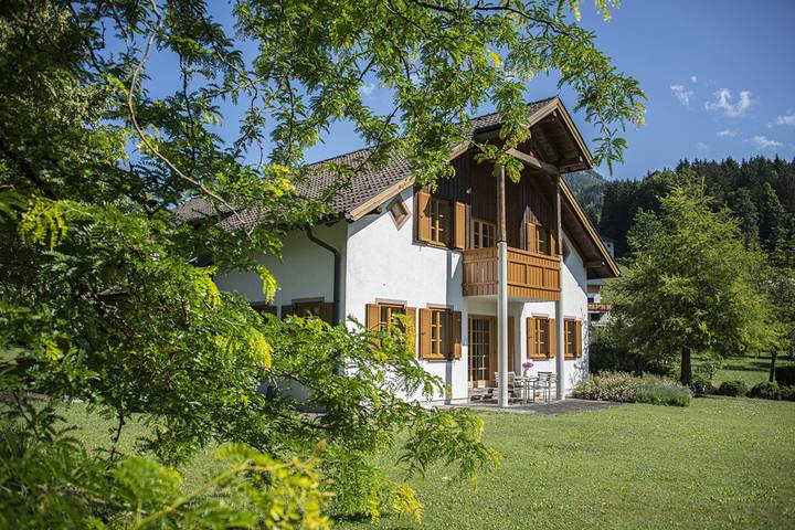 Ferienhaus für 10 Personen, mit Balkon/Terrasse und Balkon sowie Terrasse und Garten in Bad Goisern - 3