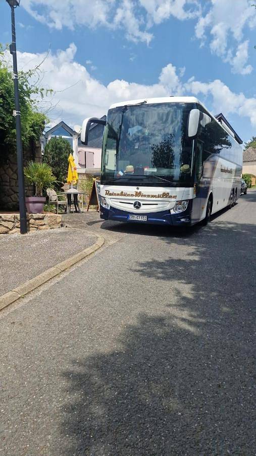 Hôtel pour 2 personnes, avec terrasse à Camps-Saint-Mathurin-Léobazel - 3