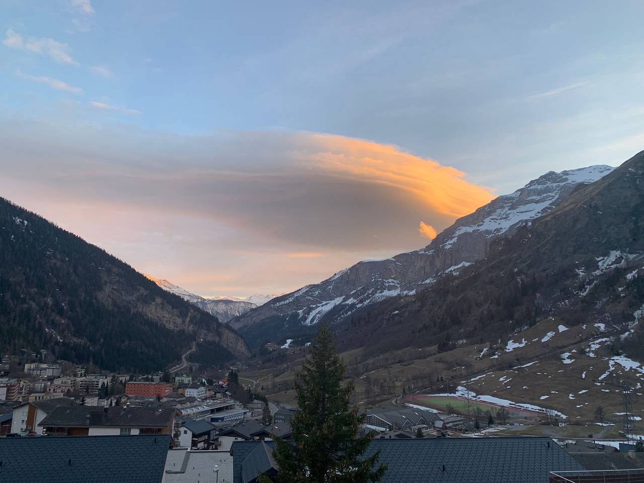 Geheel vakantieappartement, 2-room holiday flat with top view Leukerbad in Leukerbad, Wallis