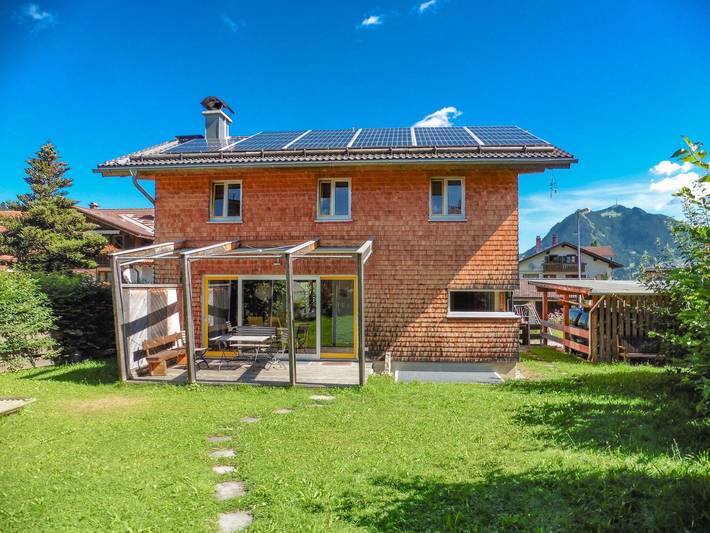 Chalet für 8 Personen, mit Garten und Terrasse in Ofterschwang