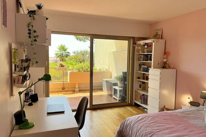 Appartamento intero, Appartamento con piscina vicino al mare Costa Azzurra: tra Cannes, Nizza& Monaco in Cagnes-sur-Mer, Costa mediterranea (Francia)