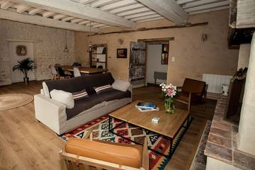 Gîte pour 6 personnes, avec jardin et terrasse à Acigné