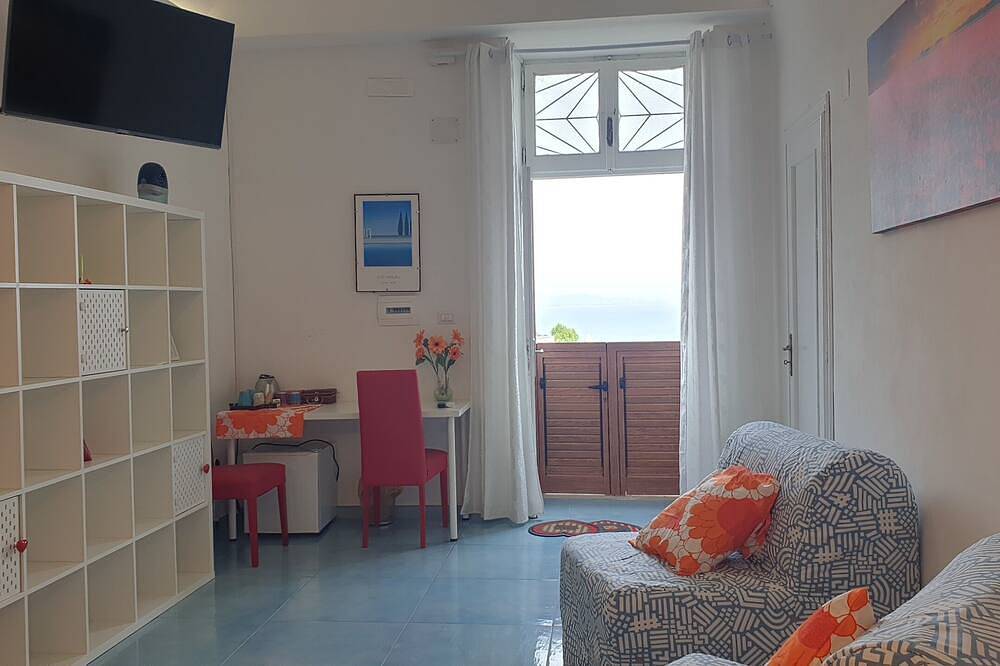 Ganze Wohnung, Lovely Amalfi Room Duoglio, It's only 15 minutes from Il Duoglio beach in Tovere, Amalfiküste