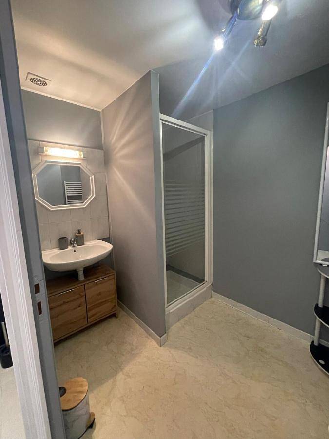 One-Bedroom Villa in Sennecé-lès-Mâcon, Mâcon