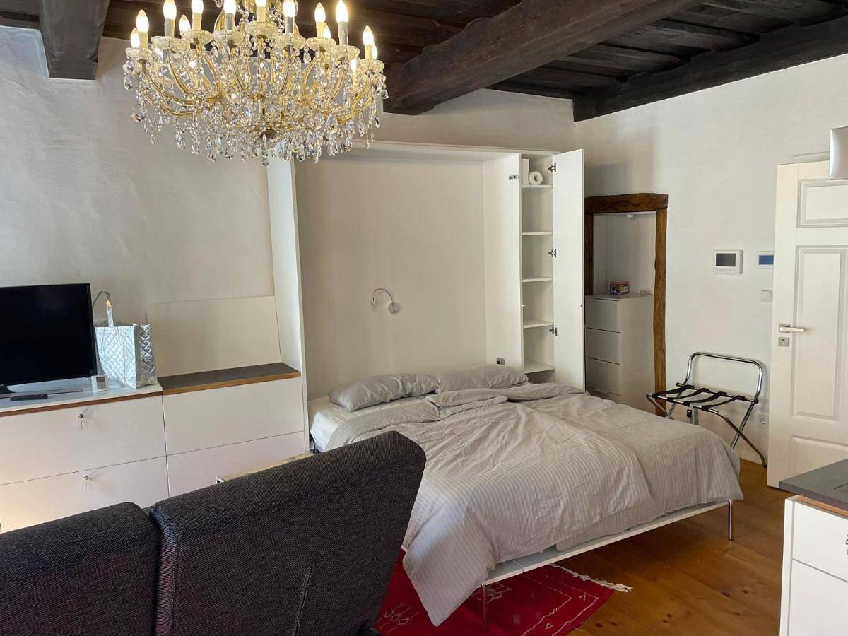 Ganze Wohnung, Kleine Residenz in Weiden in der Oberpfalz, Naturpark Nördlicher Oberpfälzer Wald
