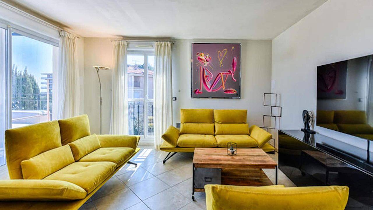 Entire holiday apartment, Ferienwohnung für 6 Personen (120 m²) in La Lanterne in Nice (France), Nice region