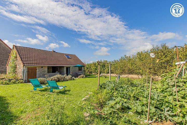 Gîte pour 2 personnes, avec Terrasse et Jardin