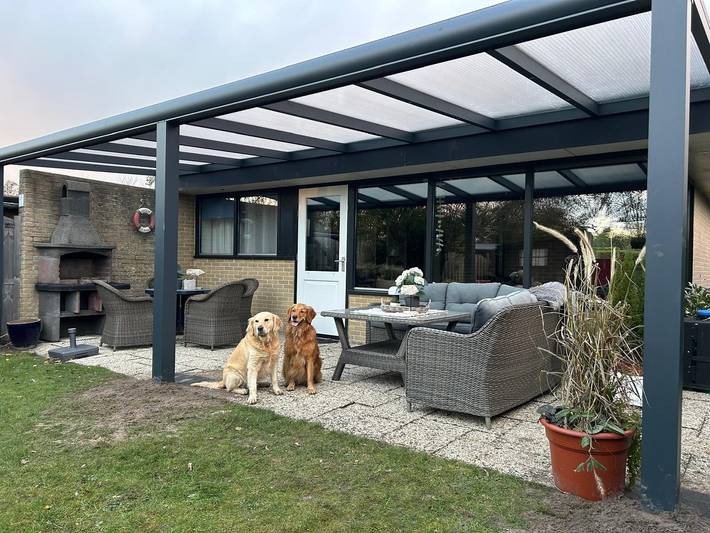 Ferienhaus für 4 Personen, mit Balkon und Terrasse sowie Garten in Sint Maartenszee