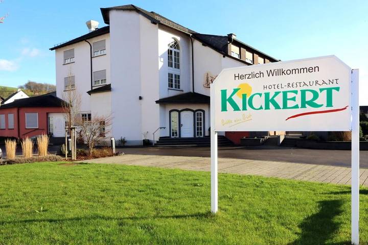 Hotel für 2 Personen, mit Garten, mit Haustier in Mettendorf