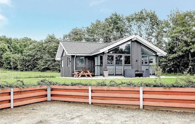 Ferienhaus für 8 Personen, mit Terrasse und Whirlpool sowie Garten und Sauna in Kelstrup Strand - 2