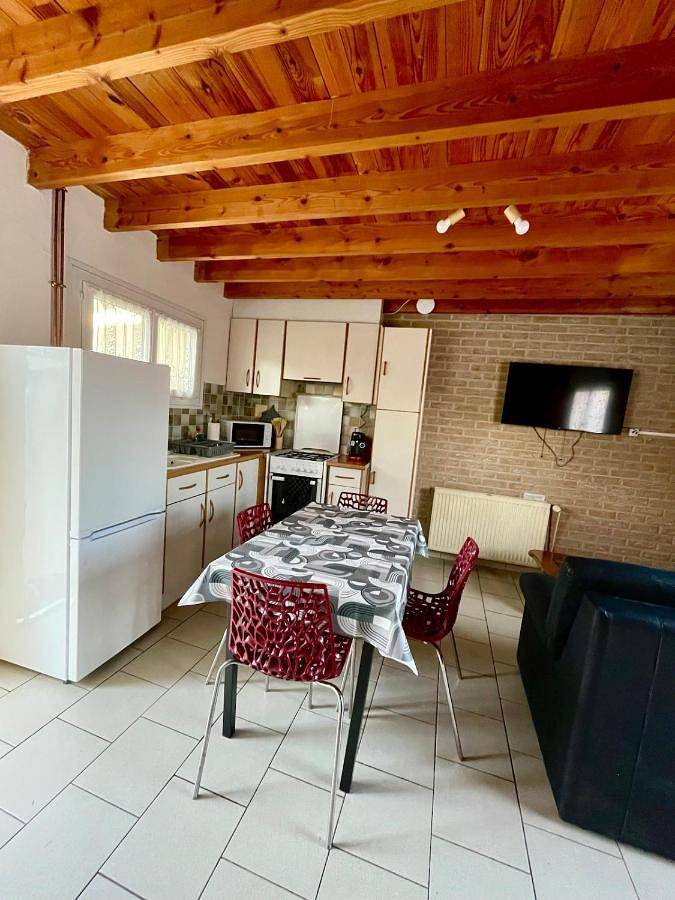 Two-Bedroom House in Bourbourg, Région de Dunkerque