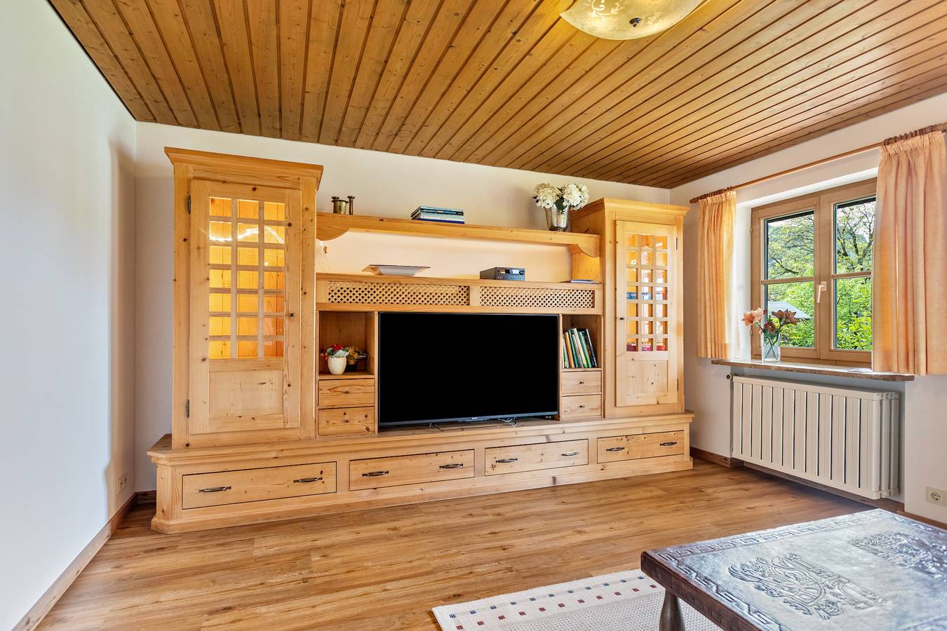 Ganze Wohnung, Ferienwohnung "An den Bergen" mit Bergblick, privater Terrasse und Wlan in Unterwössen, Bayerische Alpen