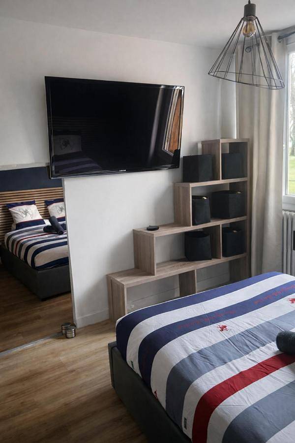 Gîte pour 6 personnes, avec balcon ainsi que piscine et vue à Montmorency - 4