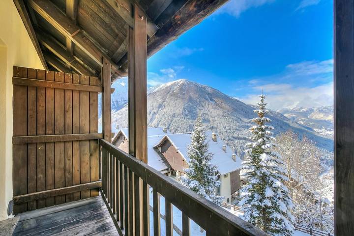 Grangia Sunset Balcony View for 7 in Sauze di Cesana, Via Lattea