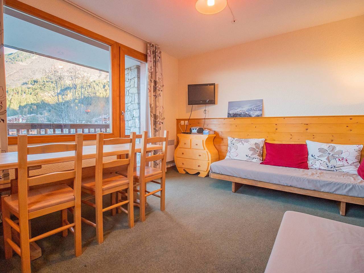 Entire apartment, Valmorel - 2-room apartment - 4 people - Ski-in/ski-out in Valmorel, Les Avanchers-Valmorel