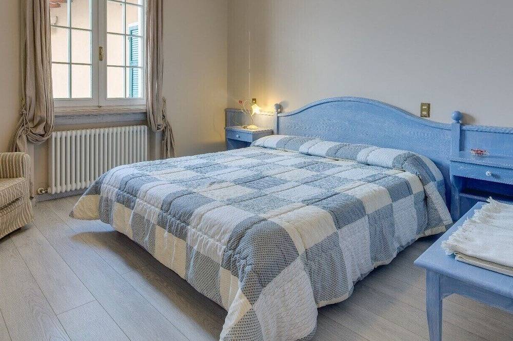 Ganze Wohnung, Appartementhaus Olivenbaum in Castelletto di Brenzone, Brenzone
