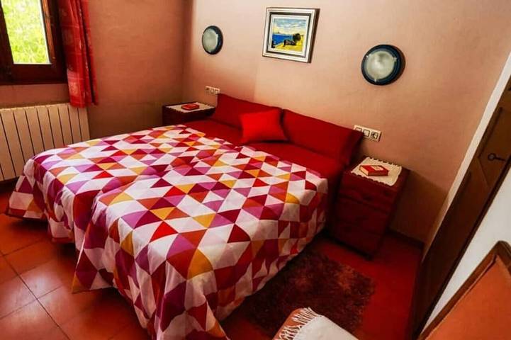 Appartement entier, Can Micos - Gîte de groupe Costa Brava Girona in Riudarenes, Province de Gérone