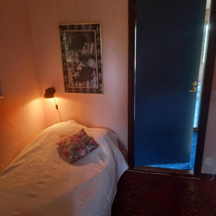 Villa für 3 Personen, mit Balkon und Terrasse sowie Garten und Pool