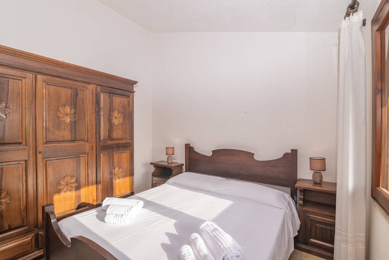 Appartement entier, Palau : Appartement trois pièces avec vue mer et jardin "B" in Palau (town), Palau (Sardaigne)