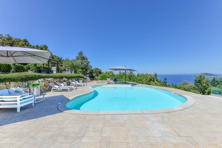 Ferienhaus für 6 Personen, mit Whirlpool und Garten in Marciana Marina