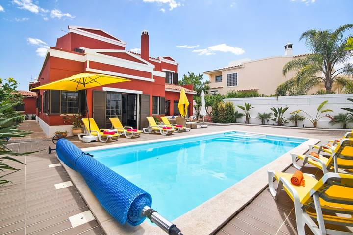 Vakantiehuis voor 10 personen, met Balkon en Tuin in Faro