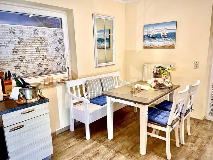 Ferienhaus für 4 Personen, mit Terrasse und Garten sowie Sauna auf Rügen - 2