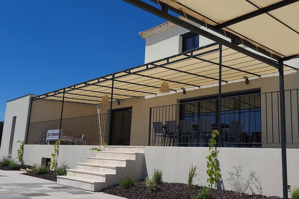 House in Bedoin near the town center in Bédoin, Parque natural regional del Mont Ventoux