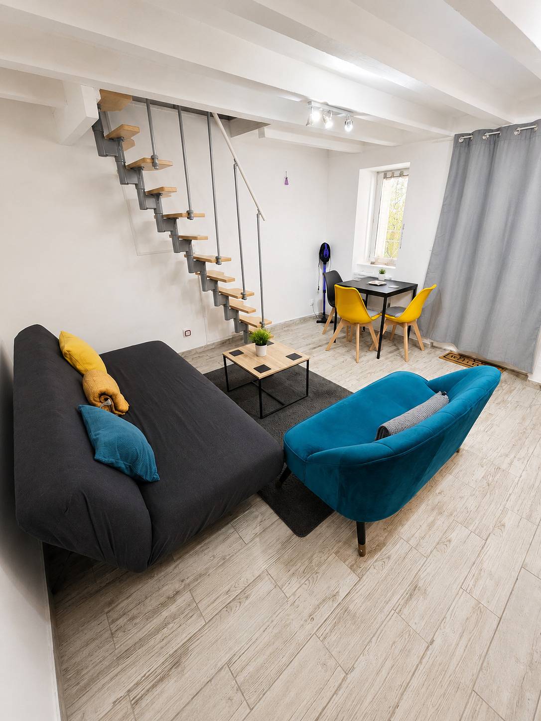 Duplex de 35 m² à 8 min à pied de la gare de Montluçon in Montluçon, Région de Montluçon
