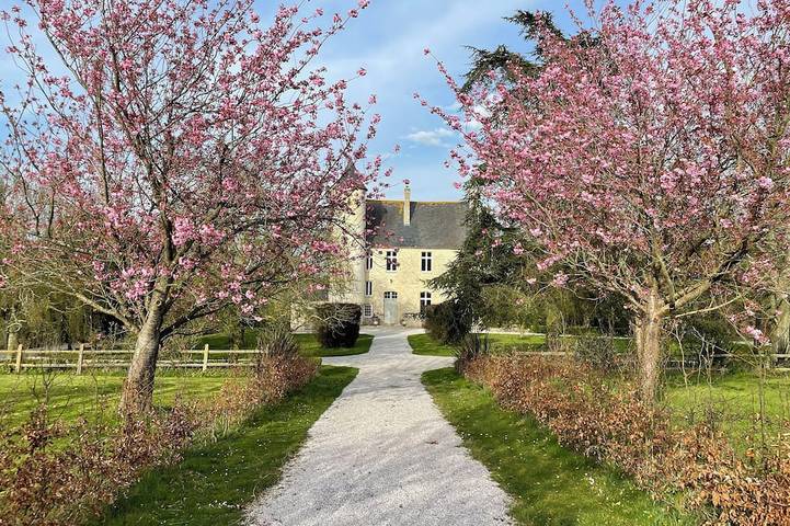 Gîte pour 8 personnes, avec jardin et terrasse à Monfréville