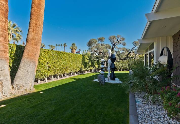 Holiday rental for 8 people, with garden and hot tub in Palm Springs