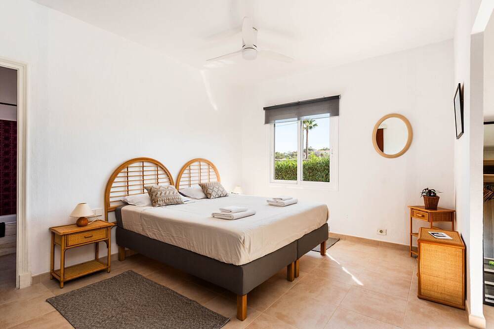 Villa Margarita Punta Prima by Escape Home in Punta Prima, Sant Lluís