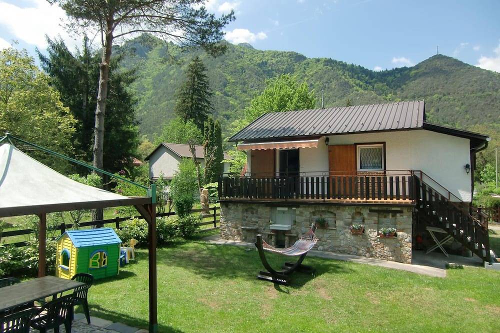 Freistehendes Haus mit eingezäuntem Privatgarten in Pur (Ledro), Ledro
