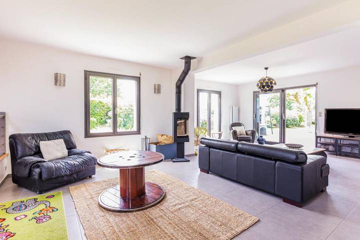 Location de vacances pour 8 personnes, avec terrasse et jardin à Saint-Jean-des-Champs - 2