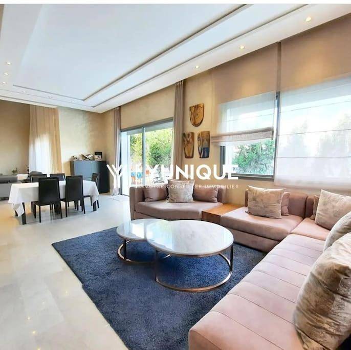 Villa pour 6 personnes, avec piscine et jardin