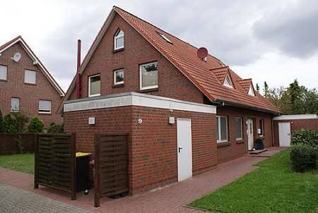Ferienwohnung für 4 Personen, mit Terrasse und Garten in Carolinensiel - 2